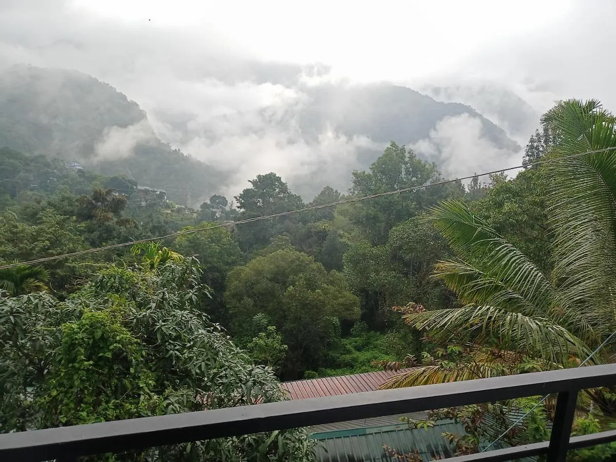 La Casa De Alexa Homestay Idukki